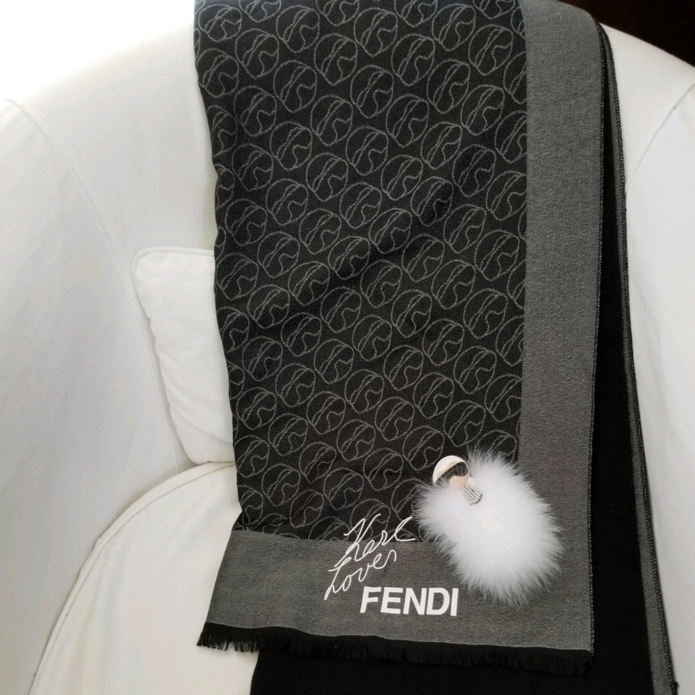 Fendi Cashmere Wool Black and Gray Scarf